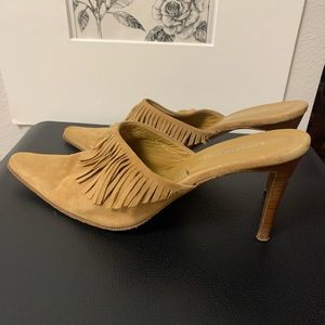 Fringed kitten slides